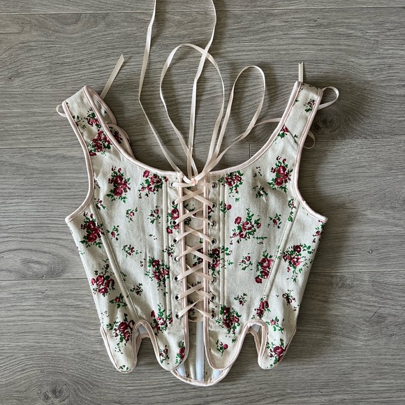 Floral Corset - Picture 2 of 4